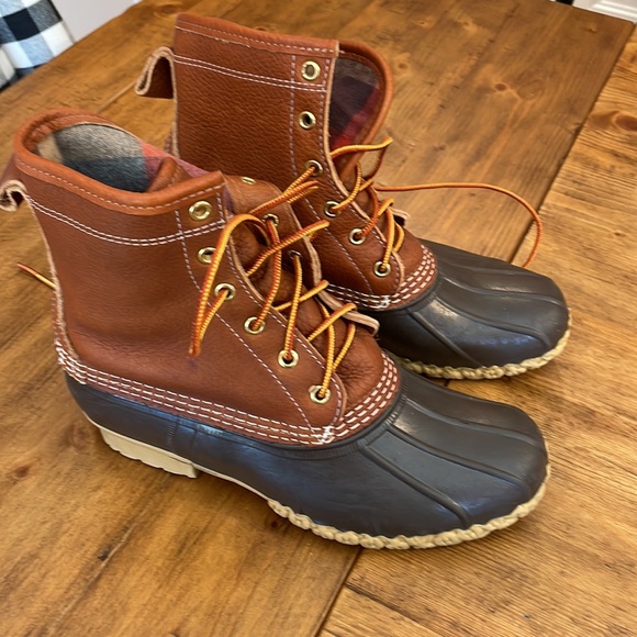 L.L. Bean • Flannel Lined Bean Boot • EUC - Picture 5 of 7